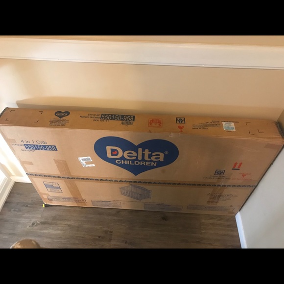 Delta crib - Picture 7 of 7